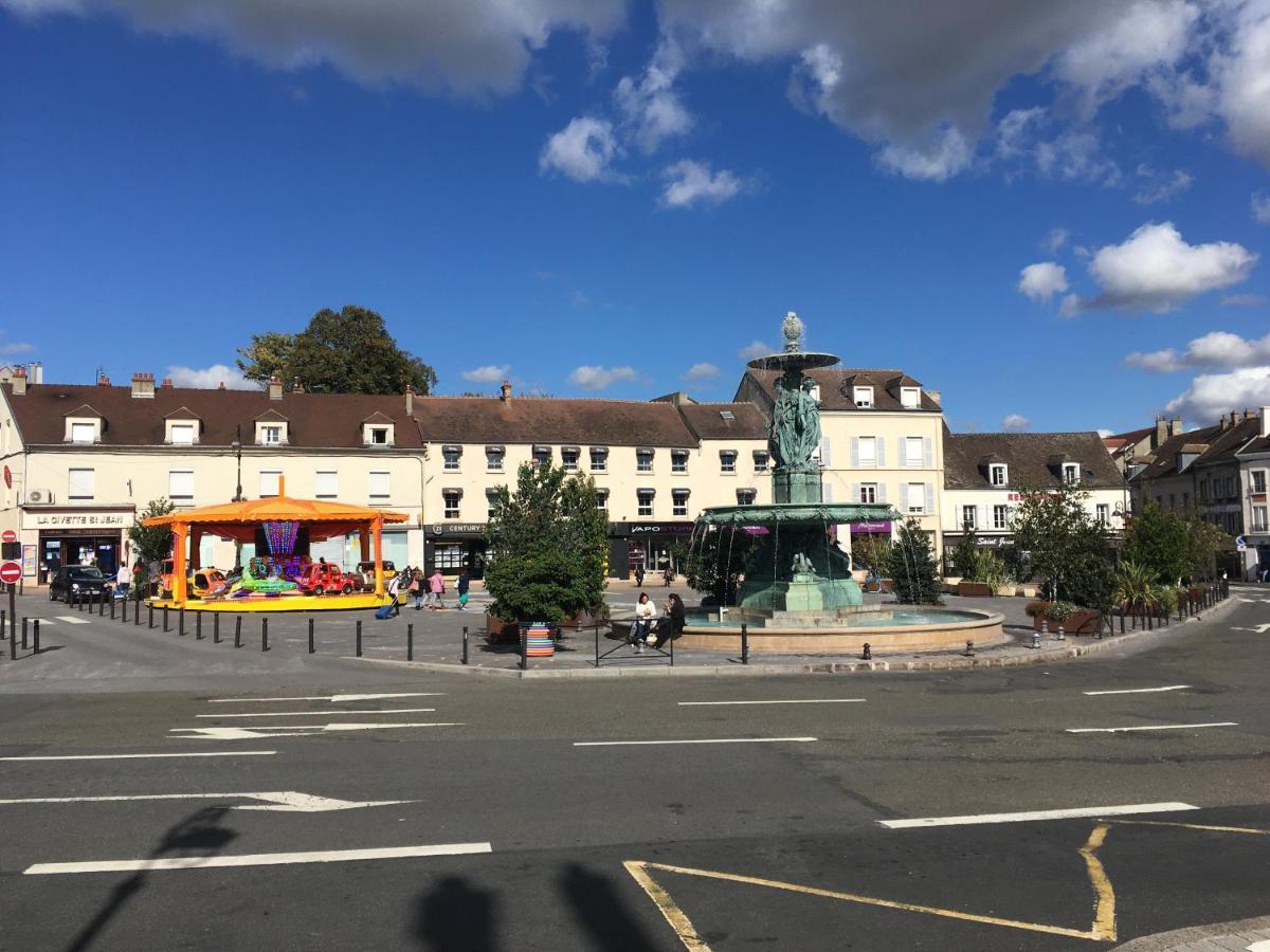 Le Saint Jean Melun Exterior foto